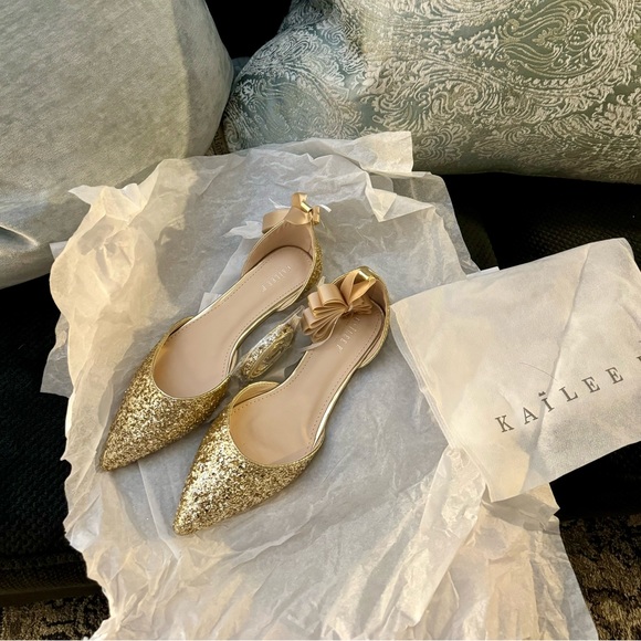 Gold Sequined Lace Up Ballerina Shoes Size 7.5 - Picture 2 of 2